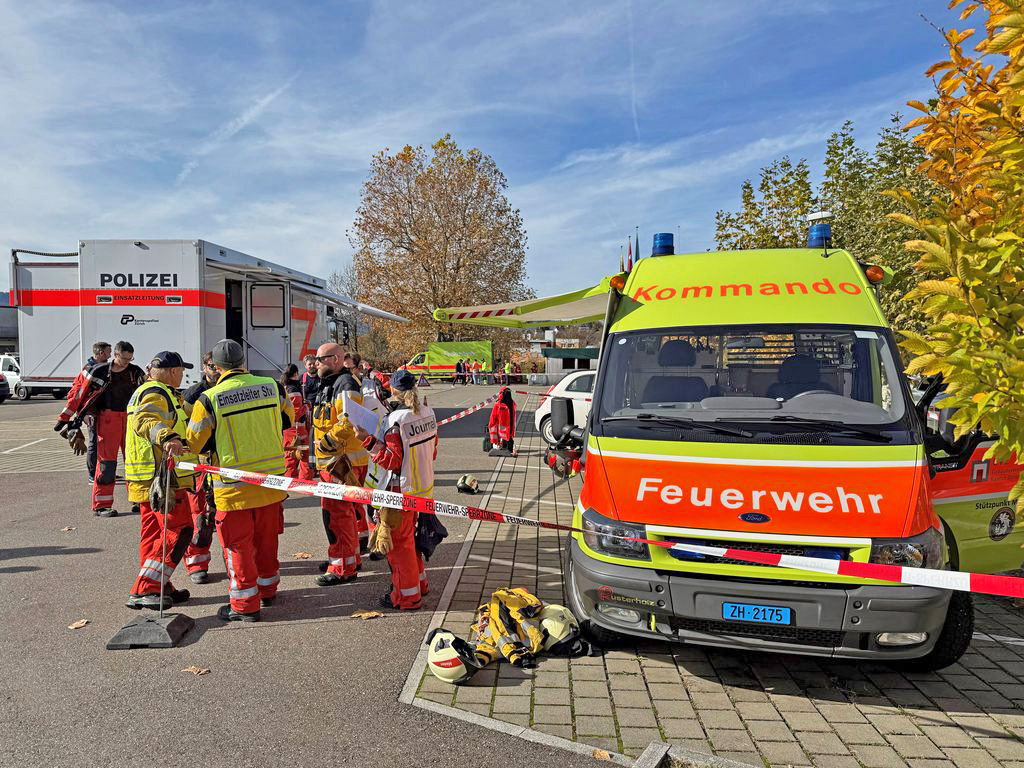 2025-10-29_Brand_Hallenbad_Meilen_02
